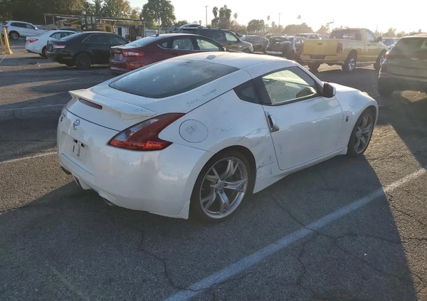 Nissan 370 Z cena 39900 przebieg: 59000, rok produkcji 2011 z Sokołów Małopolski małe 67